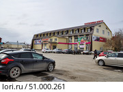 Село Юргинское. Гостиница "Юрга". Тюменская область (2019 год). Редакционное фото, фотограф Александр Тараканов / Фотобанк Лори