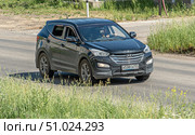 Автомобиль  Hyundai Santa Fe. Редакционное фото, фотограф Анатолий Володин / Фотобанк Лори