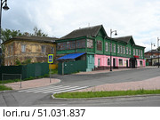 Old houses in a downtown of Murom city, Russia. Редакционное фото, фотограф Алексей Кузнецов / Фотобанк Лори