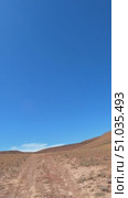Driving along a country road in Altai desert and semi-desert environment. Стоковое видео, видеограф Сергей Пристяжнюк (Serg Zastavkin) / Фотобанк Лори
