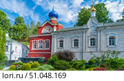 View of the Sretenskaya and Annunciation churches of the Pskov-Pechersky Monastery. Стоковое фото, фотограф Михаил Аккуратoв / Фотобанк Лори