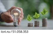 Investing in sustainable energy solutions to boost financial growth in green initiatives. Стоковое AI-видео, аниматор Сергей Толмачёв / Фотобанк Лори