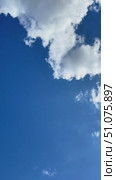 A clear blue sky with no clouds. Стоковое видео, видеограф Ярославский Максим / Фотобанк Лори