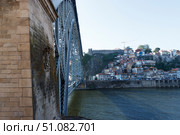 Scenic view of the bridge Dom Luis I Bridge from Vila Nova de Gaia. The river Douro, Porto, Portugal. (2018 год). Стоковое фото, фотограф Вера Федорова / Фотобанк Лори
