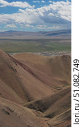 Red сlay сanyon. Aerial video from drone of Altai mountain landscape in. Altai mountains. Стоковое видео, видеограф Сергей Пристяжнюк (Serg Zastavkin) / Фотобанк Лори