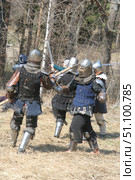 Историческая реконструкция. Бой на мечах (2006 год). Редакционное фото, фотограф Ирина Терентьева / Фотобанк Лори