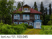 Дача архимандрита,  1859 - 1862 годы. Памятник архитектуры федерального значения № 321220004550826. Приморский район,Россия, Архангельская область   Остров Большой Соловецкий, Макарьевская пустынь. Редакционное фото, фотограф Александр Селезнев / Фотобанк Лори