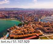 Gijon coast with sand beach. Стоковое фото, фотограф Яков Филимонов / Фотобанк Лори
