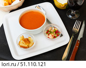 Popular Spanish light cold Gazpacho soup. Стоковое фото, фотограф Яков Филимонов / Фотобанк Лори