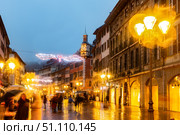 Night view of Place Saint-Leger in Chambery decorated with Christmas lights. Стоковое фото, фотограф Яков Филимонов / Фотобанк Лори