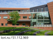 Skidmore College, private liberal arts college in Saratoga Springs, New York. Home to vibrant activities of Skidmore's Music Department, Zankel features Helen Filene Ladd Concert Hall, and Elisabeth Luce Moore Hall (2015 год). Редакционное фото, фотограф Валерия Попова / Фотобанк Лори