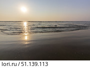 Sunset on Mandrem beach in Goa, India. (2018 год). Стоковое фото, фотограф Емельянов Евгений Викторович / Фотобанк Лори