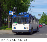 Троллейбус ВМЗ-170 №393, улица Правды / проспект Александра Невского, Петрозаводск, Карелия (2021 год). Редакционное фото, фотограф Алексей Иванов / Фотобанк Лори