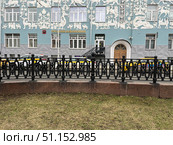 Россия, Москва. Дом со зверями, Чистопрудный бул., 14, стр. 3. Russia, Moscow. House with animals, Chistoprudny blvd., 14, p. 3. Редакционное фото, фотограф Александр Рыбалка / Фотобанк Лори