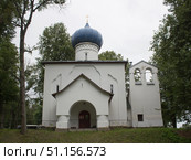 Церковь Олега Брянского, Серафима Саровского и Игоря Черниговского в усадьбе Осташево. Волоколамский муниципальный округ, Московская область. Редакционное фото, фотограф Елена Орлова / Фотобанк Лори