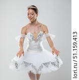 Studio portrait of a ballerina in a white tutu. Стоковое фото, фотограф Андрей Аркуша / Фотобанк Лори