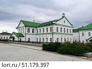 Иоанно-Введенский Междугорский  женский монастырь. Архиерейский корпус с домовой церквью Введения во храм Пресвятой Богородицы. Поселок Прииртышский. Тюменская область. Стоковое фото, фотограф Александр Тараканов / Фотобанк Лори