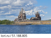 Kizhi Island Church of the Transfiguration  The architectural ensemble of Kizhi Pogost. Russia (2025 год) Редакционное фото, фотограф Татьяна Сафронова / Фотобанк Лори