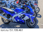 Motorcycles in the parking lot. Стоковое фото, фотограф Юрий Бизгаймер / Фотобанк Лори