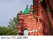 Левая сторона фасада старого здания городского Исторического музея. Волгоград, Россия. (2022 год). Редакционное фото, фотограф Андрей Цыганков / Фотобанк Лори