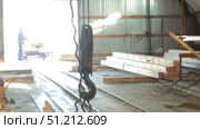 shop for woodworking lumber. Стоковое видео, видеограф Алексей Сергеев / Фотобанк Лори