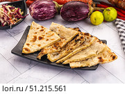 Indian stuffed potato bread Paratha. Стоковое фото, фотограф Андрей Старостин / Фотобанк Лори