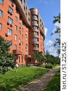 Moscow, Russia - Aug 10. 2025. MZhK microdistrict in Zelenograd. Редакционное фото, фотограф Володина Ольга / Фотобанк Лори