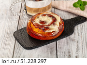 Glazed cinnabon swirl with icing. Стоковое фото, фотограф Андрей Старостин / Фотобанк Лори