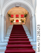 The main staircase of the Catherine Imperial Palace. Редакционное фото, фотограф Михаил Аккуратoв / Фотобанк Лори