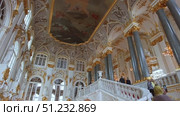 Saint-Petersburg, Russia - May 18th, 2022. Interiors of the State Hermitage Museum. Редакционное видео, видеограф Denis Vostrikov / Фотобанк Лори