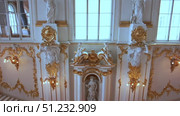 Saint-Petersburg, Russia - May 18th, 2022. Interiors of the State Hermitage Museum. Редакционное видео, видеограф Denis Vostrikov / Фотобанк Лори
