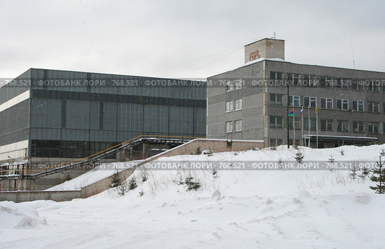 2-я площадка ОТЗ (Онежский тракторный завод). Административный корпус. Карелия. Петрозаводск (2009 год). Редакционное фото, фотограф Сергей Костин / Фотобанк Лори
