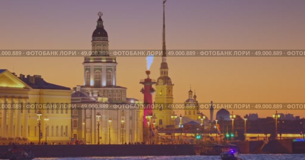 4k, panoramic view of the Kunstkamera museum, Rostral column and Peter and Paul Fortress, Neva river, St. Petersburg, Russia (2022 год). Стоковое видео, видеограф Сергей Богомяко / Фотобанк Лори