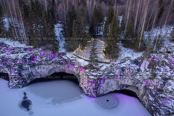 A beautiful view of the illumination of the ruskela mountain park. republic of karelia. Редакционное фото, фотограф Николай Титюк / Фотобанк Лори