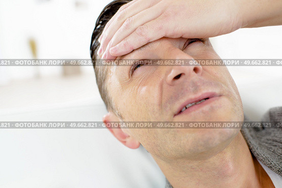 a man is suffering from frustration. Стоковое фото, агентство Ingram Publishing / Фотобанк Лори