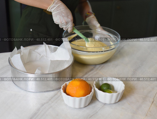 A woman stirring yolk for baking. Стоковое фото, фотограф Татьяна Терехина / Фотобанк Лори