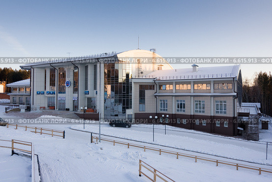 Академия биатлона в Красноярске зимой (2011 год). Редакционное фото, фотограф Шичкина Антонина / Фотобанк Лори