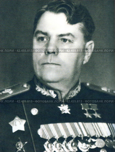 Александр Михайлович Василевский (1895-1977), советский полководец, Маршал Советского Союза (1943), начальник Генерального штаба (1942-1945), член Ставки Верховного Главнокомандования, главнокомандующий Главным командованием советских войск на Дальнем Востоке, министр Вооружённых сил СССР и военный министр СССР. Редакционное фото, фотограф Сергей Елизарьев / Фотобанк Лори