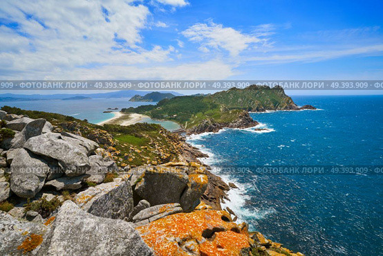 Alto do Principe high view point in Islas Cies islands of Vigo at Spain. Стоковое фото, агентство Ingram Publishing / Фотобанк Лори