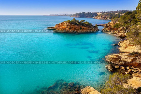 Ametlla L’ametlla de mar beach illot in Costa dorada of Tarragona in Catalonia. Стоковое фото, агентство Ingram Publishing / Фотобанк Лори