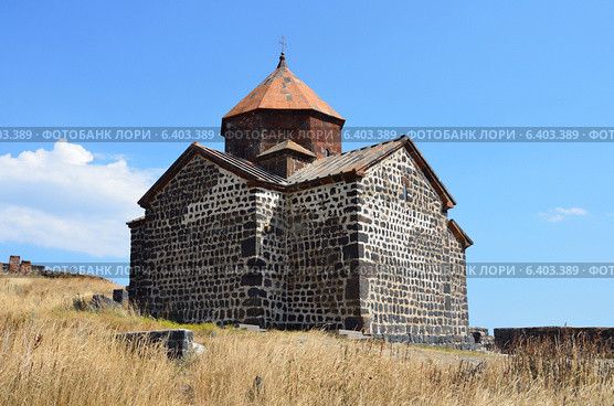 Армения, монастырь 1 века Севанаванк, Сурб Аствацацин (2014 год). Стоковое фото, фотограф Овчинникова Ирина / Фотобанк Лори