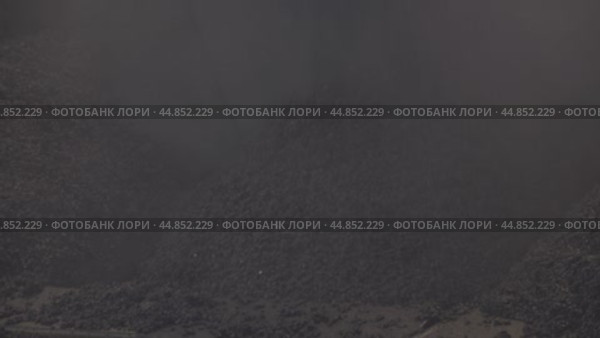Asphalt laying, road mixture, road equipment, bitumen укладка асфальта, смесь для дороги, дорожная техника, битум. Стоковое видео, видеограф Опока Алексей / Фотобанк Лори