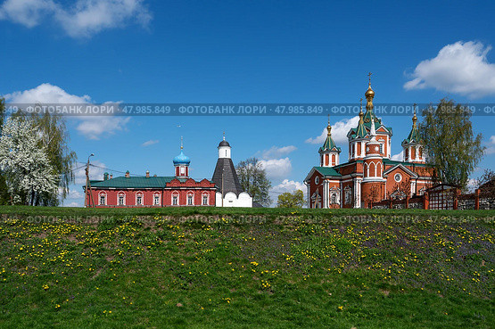 Assumption Brusensky convent in Kolomna, Moscow region, Russia. Cathedral of The Exaltation of The Life-Giving Cross Krestovozdvizhensky. Стоковое фото, фотограф Оксана Медведева / Фотобанк Лори