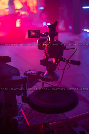 automatic cart for video shooting. TV show recording. Стоковое фото, агентство Ingram Publishing / Фотобанк Лори