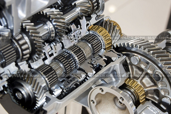 Automotive transmission gearbox with lots of details. Стоковое фото, агентство Ingram Publishing / Фотобанк Лори