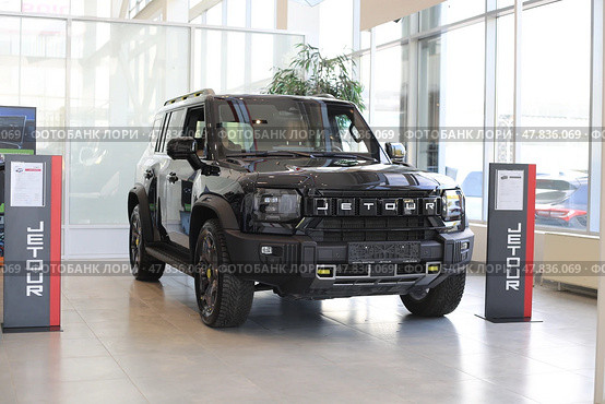 Автомобиль JETOUR DASHING в автосалоне Авторусь. Московская область, Подольск, пр-т Юных Ленинцев, дом 1И. Редакционное фото, фотограф Яна Королёва / Фотобанк Лори