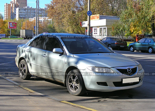 Автомобиль MAZDA (Япония) (2010 год). Редакционное фото, фотограф lana1501 / Фотобанк Лори
