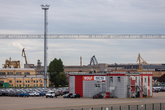 Автомобильный терминал Rolf в порту Санкт-Петербурга (2020 год). Стоковое фото, фотограф Алексей Шматков / Фотобанк Лори