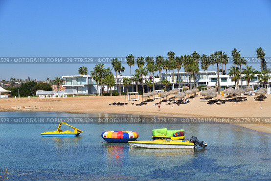 Ayia Napa, Cyprus - November 1. 2018. Cozy and beautiful Makronissos Beach Resort. Редакционное фото, фотограф Володина Ольга / Фотобанк Лори