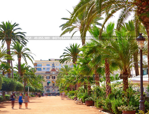 Ayuntamiento Lloret de Mar at Verdaguer passeig promenade City Hall Costa Brava of Catalonia Spain. Стоковое фото, агентство Ingram Publishing / Фотобанк Лори